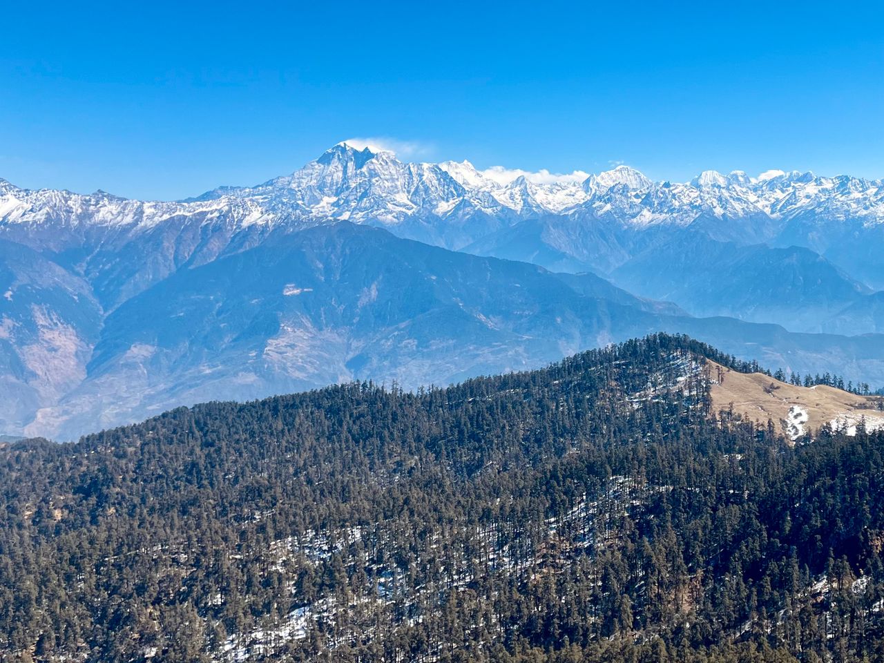 about-us-01 Stunning view of the snow-capped Himalayas in Nepal, showcasing natural beauty and serenity.